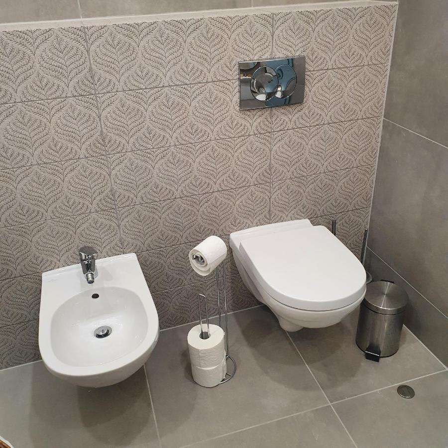 Jégmadár Apartman Debrecen Esterno foto